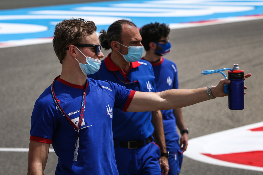 F2 ROUND 1 - BAHRAIN