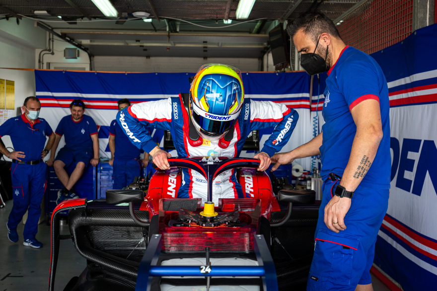 F2 ROUND 1 - BAHRAIN