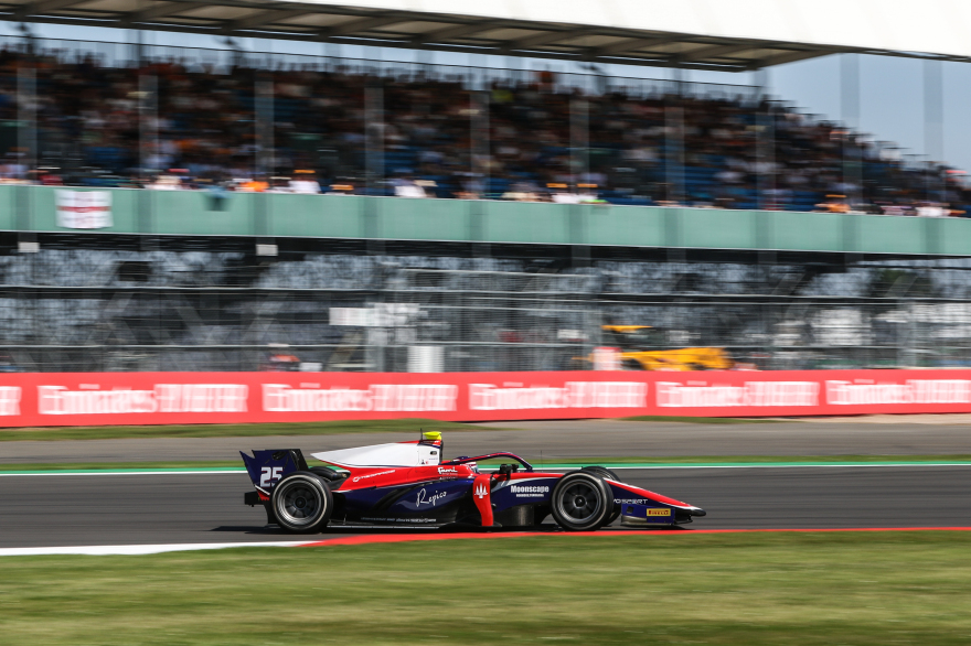 F2 ROUND 4 - SILVERSTONE