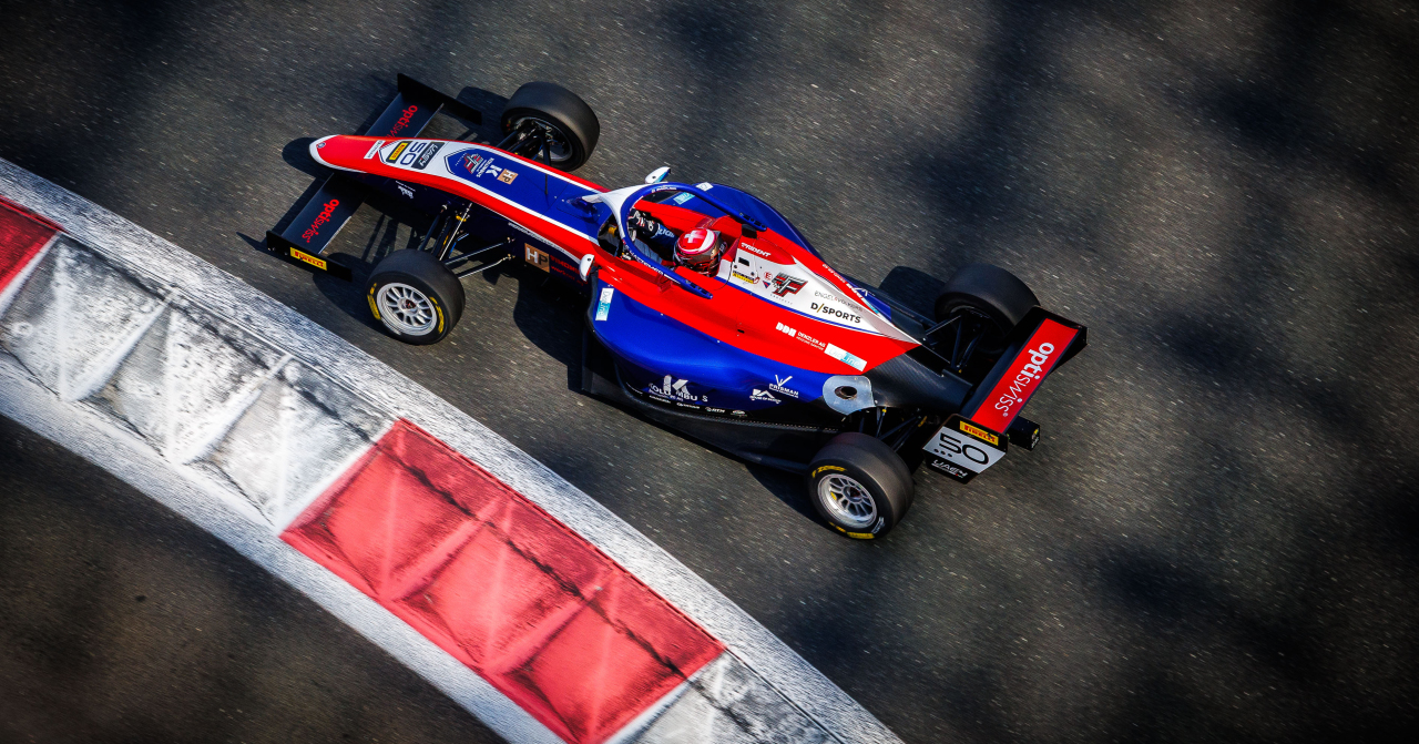 Positivo debutto in F4 per Trident sul circuito Yas Marina