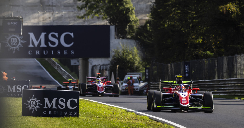 Monza, una grande gara in rimonta non basta per difendere la leadership tra i team