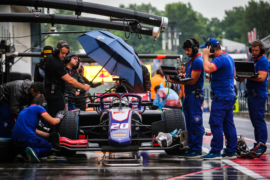 F2 ROUND 8 - BUDAPEST