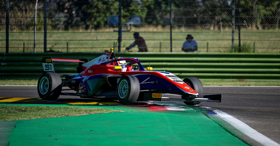 Trident shines at Imola with rookies Toniolo and Šimek