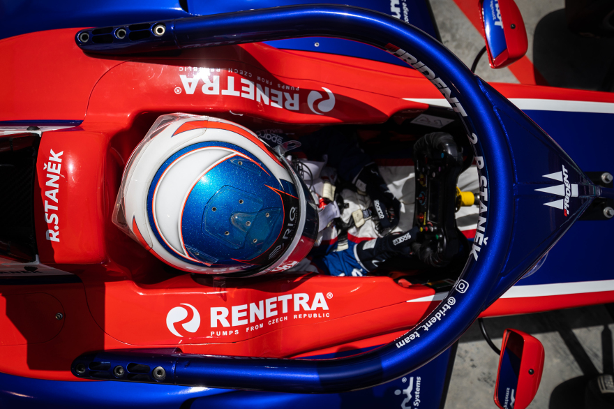 F3 Round 1 - Bahrain