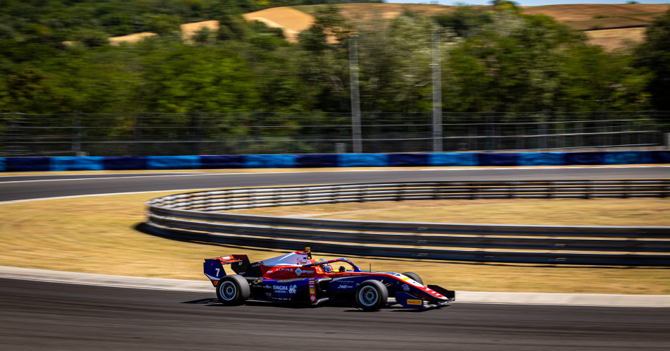 Trident at Paul Ricard to consolidate its lead