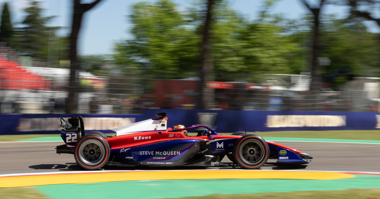 Imola, difficult recovery in the opening race