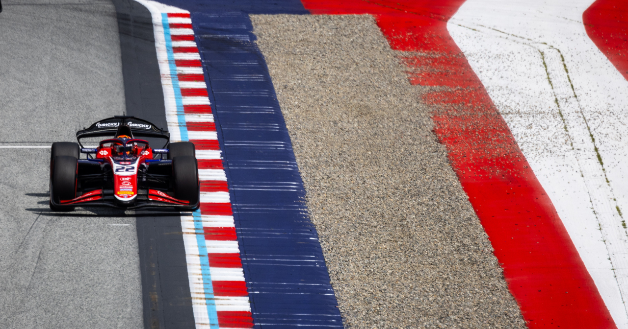 Trident away from the points with both cars